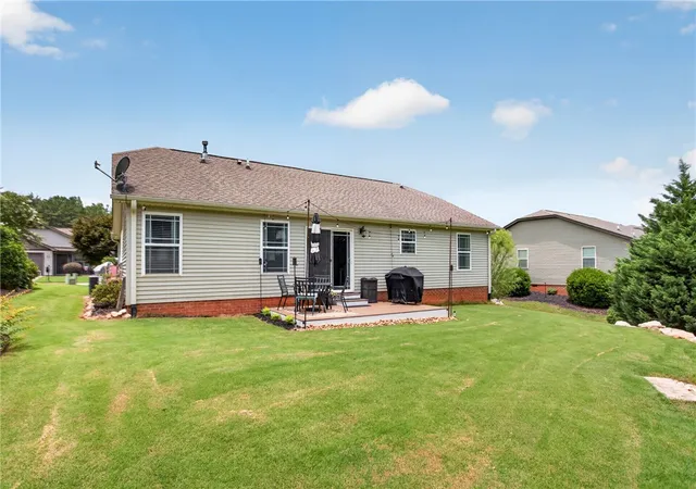 5th image of 309 S Stonegate Dr, Seneca, SC 29678 | MLS# 20303164