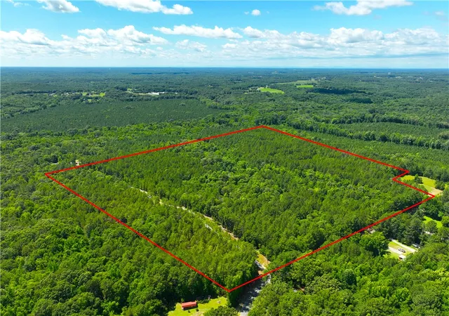 Photo 2 of House for sale at 401 Coleman Rd, Clinton, SC 29325 | MLS# 20303079 | Listing updated on 2026-07-14