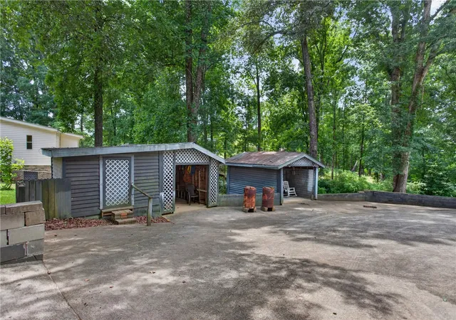 Homes for sale in Seneca, SC | 230 Dickard Rd, Seneca, SC 29672 | MLS# 20303213