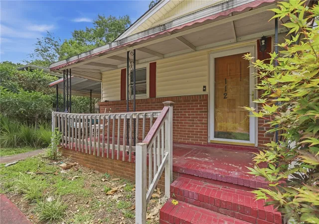 Homes for sale in Greenville, SC | 112 Vesta Dr, Greenville, SC 29611 | MLS# 20303223