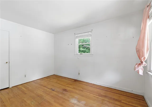 Photo 3 of Sale Pending at 112 Vesta Dr, Greenville, SC 29611 | MLS# 20303223 | Listing updated on 2026-07-31