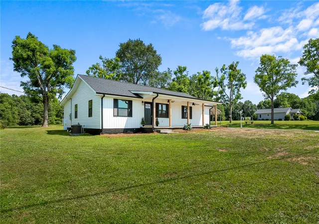 Photo 1 of Sale Pending at 523 Crawford Rd, Belton, SC 29627 | MLS# 20303168 | Listing updated on 2026-07-28