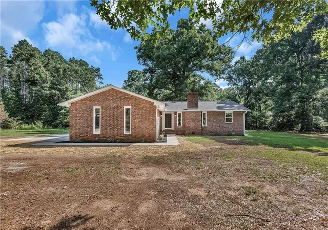 Photo 33 of Single family home for sale at 809 Paige Rd, Honea Path, SC 29654 | MLS# 20303238 | Listing updated on 2026-09-25
