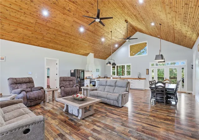 Photo 4 of Single family home for sale at 145 Night Sky Dr, Pickens, SC 29671 | MLS# 20303240 | Listing updated on 2026-06-29
