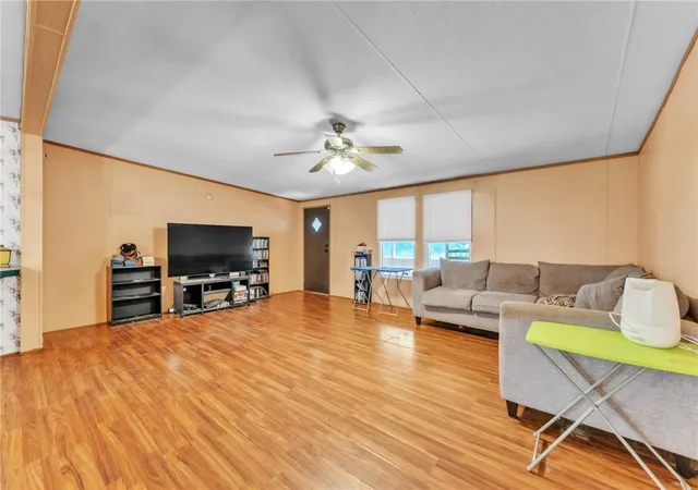 Photo 3 of Manufactured home for sale at 110 Diane Dr, Easley, SC 29640 | MLS# 20303268 | Listing updated on 2026-06-29