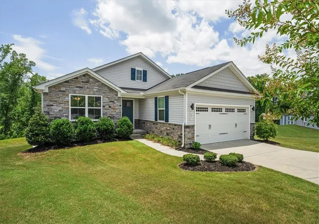 Photo 2 of Single family home for sale at 651 Olivia Springs Dr, Spartanburg, SC 29302 | MLS# 20303286 | Listing updated on 2026-09-01