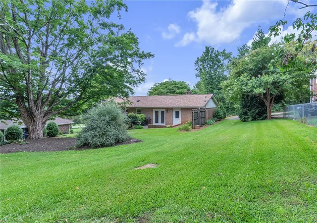 3rd image of 200 Rampey St, Easley, SC 29640 | MLS# 20303285