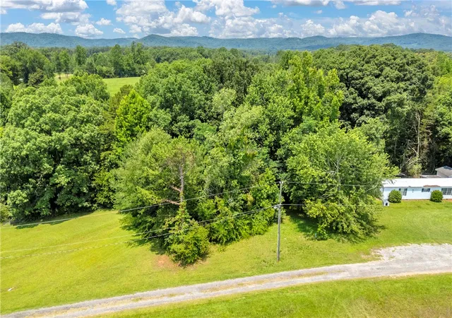 Homes for sale in Walhalla, SC | 156 Newberry Rd, Walhalla, SC 29691 | MLS# 20303267