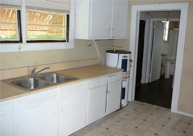 Photo 4 of Single family home for sale at 213 K St, Anderson, SC 29625 | MLS# 20303298 | Listing updated on 2026-09-18