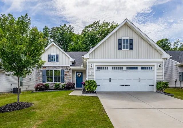 1st image of 302 Stockland Trl, Fountain Inn, SC 29644 | MLS# 20303318