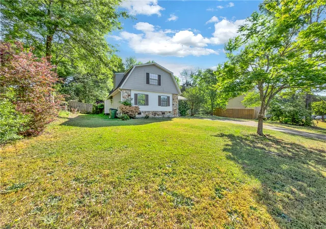Homes for sale in Clemson, SC | 919 Berkeley Dr, Clemson, SC 29631 | MLS# 20303328