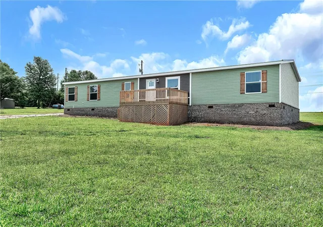 Homes for sale in Fair Play, SC | 1065 Hwy 182 Rd, Fair Play, SC 29643 | MLS# 20303327