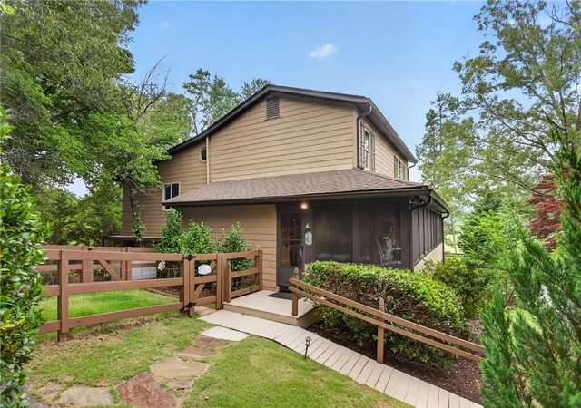 Homes for sale in Westminster, SC | 351 River Rd, Westminster, SC 29693 | MLS# 20303331