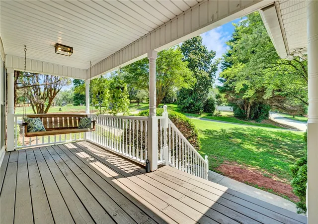 Homes for sale in Central, SC | 111 Weatherstone Dr, Central, SC 29630 | MLS# 20303419
