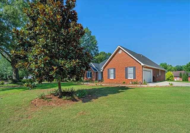 Photo 3 of Sale Pending at 101 Brittany Park, Anderson, SC 29621 | MLS# 20303430 | Listing updated on 2026-09-20