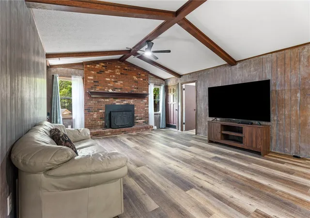 Photo 3 of Single family home for sale at 205 Southgate Cir, Piedmont, SC 29673 | MLS# 20303434 | Listing updated on 2026-09-15
