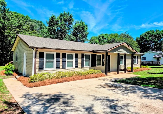 1st image of 509 Elrod Rd, Piedmont, SC 29673 | MLS# 20303439
