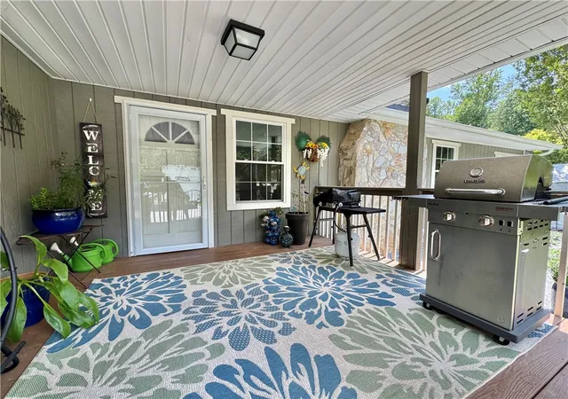 Photo 4 of Single family home for sale at 159 Country Crk Dr, Pickens, SC 29671 | MLS# 20303361 | Listing updated on 2026-08-27
