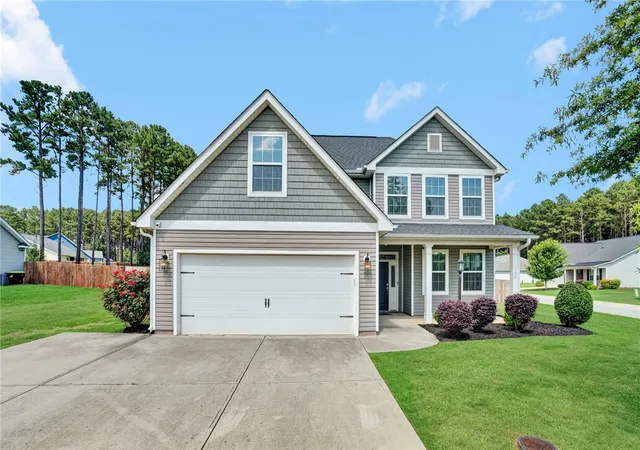 Photo 2 of Single family home for sale at 100 Arbor Woods Ln, Piedmont, SC 29673 | MLS# 20303471 | Listing updated on 2026-07-29