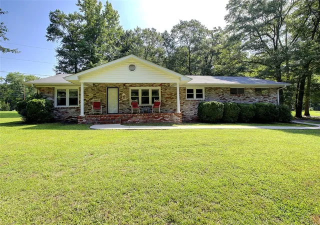 Homes for sale in Williamston, SC | 303 Mill St, Williamston, SC 29697 | MLS# 20303283