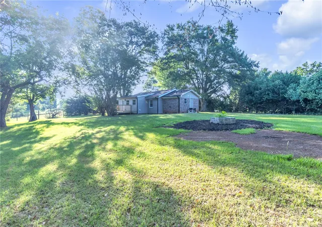Photo 4 of Single family home for sale at 154 Holliday Rd, Six Mile, SC 29682 | MLS# 20303453 | Listing updated on 2026-08-17