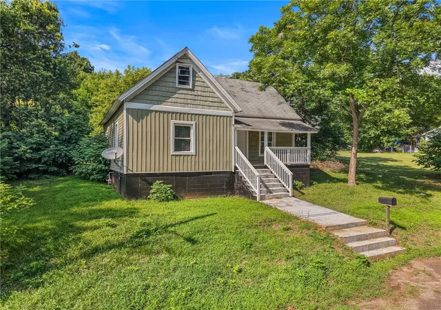 2nd image of 109 Farmer St, Anderson, SC 29621 | MLS# 20303489