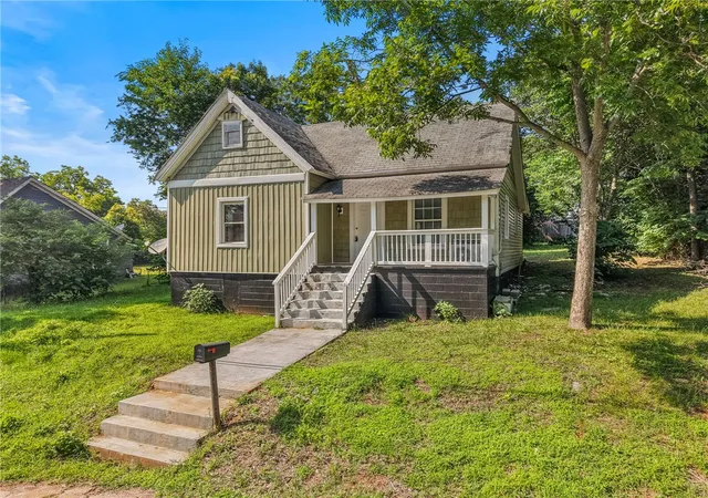 3rd image of 109 Farmer St, Anderson, SC 29621 | MLS# 20303489