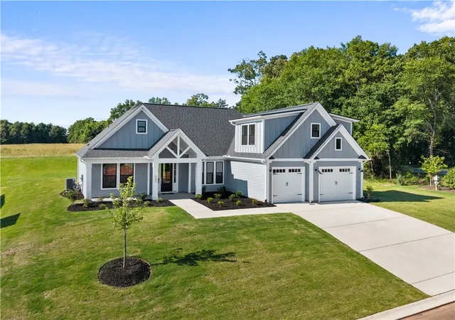Photo 2 of Single family home for sale at 502 Tilman Ct, Anderson, SC 29621 | MLS# 20303469 | Listing updated on 2026-09-13