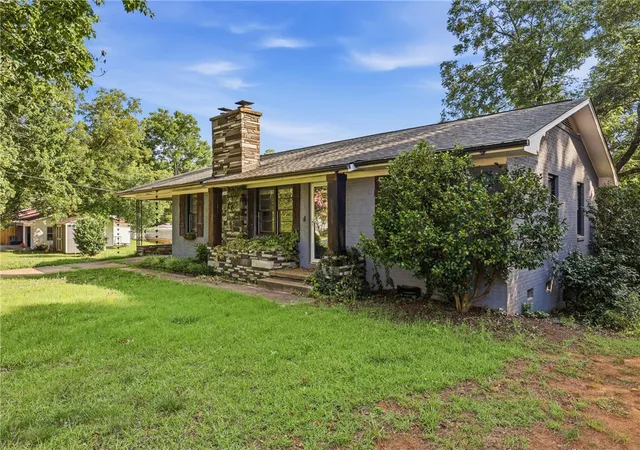Homes for sale in Westminster, SC | 312 N Piedmont St, Westminster, SC 29693 | MLS# 20303496
