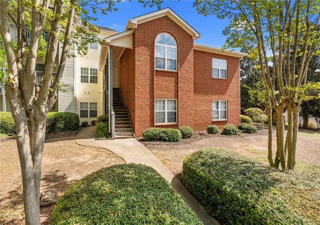 Sale Pending at 160 Wexford Dr #206, Anderson, SC 29621 | MLS# 20303475 | Listing updated on 2026-09-13