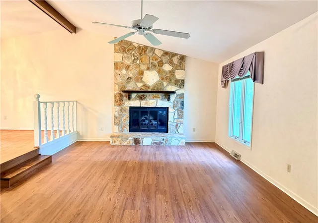 Photo 3 of Single family home for sale at 412 Hartwell Dr, Seneca, SC 29672 | MLS# 20303396 | Listing updated on 2026-10-13