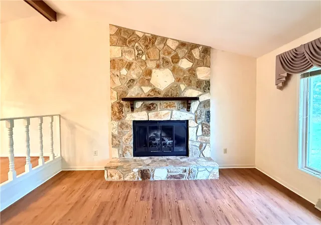 Photo 4 of Single family home for sale at 412 Hartwell Dr, Seneca, SC 29672 | MLS# 20303396 | Listing updated on 2026-10-13