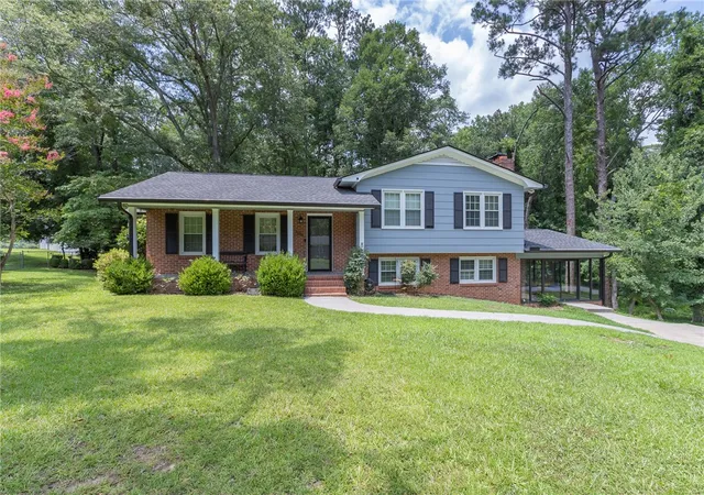 Homes for sale in Belton, SC | 108 Briarwood Dr, Belton, SC 29627 | MLS# 20303149
