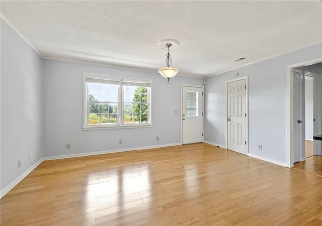 Photo 3 of Single family home for sale at 721 Latham Rd, Easley, SC 29640 | MLS# 20303526 | Listing updated on 2026-09-18