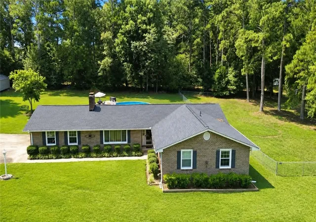 Photo 2 of Single family home for sale at 307 Mar Mac Rd, Anderson, SC 29626 | MLS# 20302885 | Listing updated on 2026-08-29