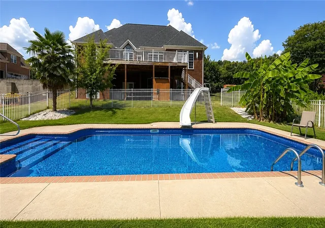 Photo 2 of Single family home for sale at 113 Topsail Dr, Anderson, SC 29625 | MLS# 20303566 | Listing updated on 2026-08-11