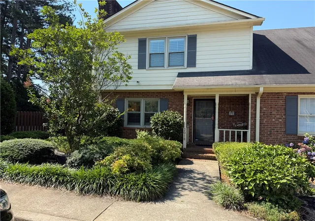 Townhouse for sale at 2018 Cardinal Park, Anderson, SC 29621 | MLS# 20302723