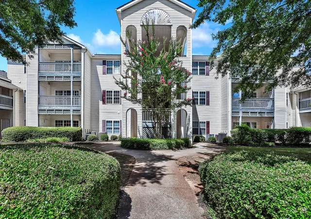 Listing Photo 1 - Condo for sale in building located at 160 Wexford Dr, Anderson, SC 29621 - Unit #202
