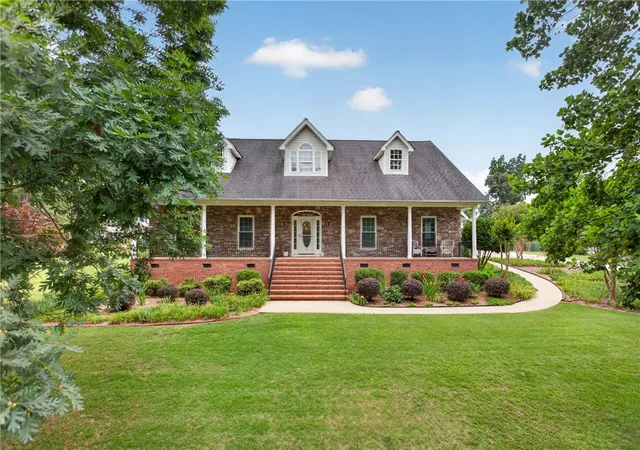 Photo 1 of Single family home for sale at 534 Broadwater Cir, Anderson, SC 29626 | MLS# 20303614 | Listing updated on 2026-10-25