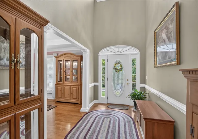 Photo 3 of Single family home for sale at 534 Broadwater Cir, Anderson, SC 29626 | MLS# 20303614 | Listing updated on 2026-10-25