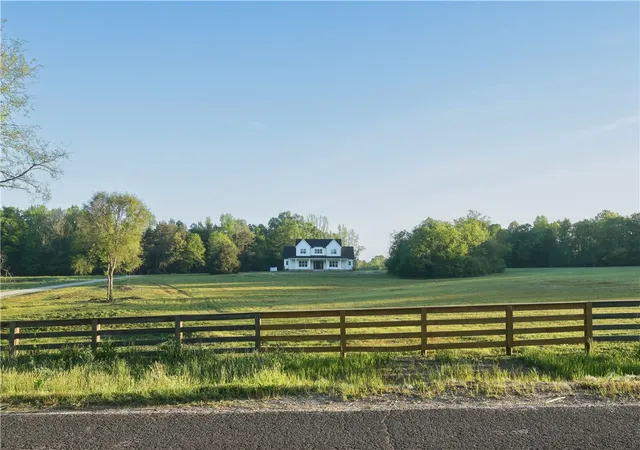 2nd image of 245 W Chapman Rd, Belton, SC 29627 | MLS# 20303642