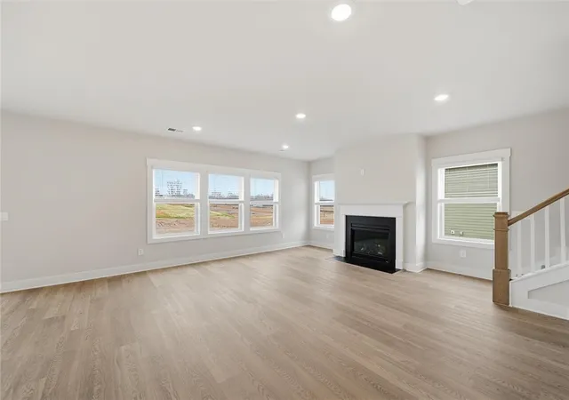 image of 243 Abraham Wy, Boiling Springs, SC 29316 | MLS# 20303550
