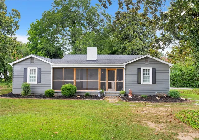 Photo 2 of Sale Pending at 702 Williams St, Williamston, SC 29697 | MLS# 20303592 | Listing updated on 2026-09-30