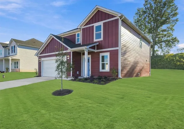 Photo 2 of Single family home for sale at 247 Abraham Way, Boiling Springs, SC 29316 | MLS# 20303549 | Listing updated on 2026-10-01