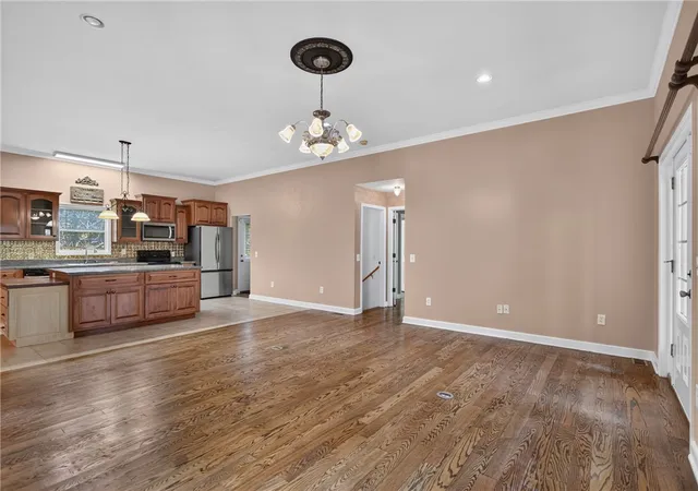 Photo 3 of Sale Pending at 135 Crowes Dr, Walhalla, SC 29691 | MLS# 20303706 | Listing updated on 2026-09-11