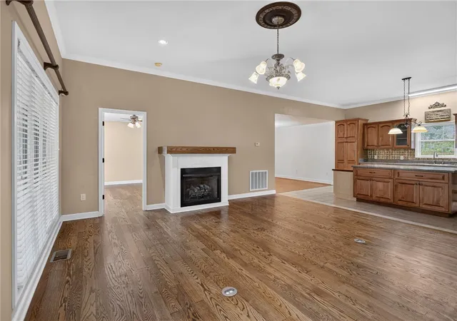 Photo 4 of Sale Pending at 135 Crowes Dr, Walhalla, SC 29691 | MLS# 20303706 | Listing updated on 2026-09-11