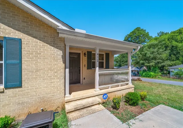 Photo 3 of Single family home for sale at 412 Sanders St, Anderson, SC 29624 | MLS# 20303647 | Listing updated on 2026-08-18