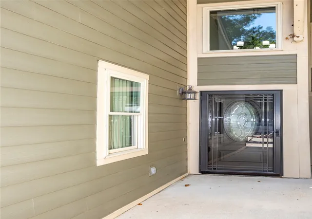 Photo 3 of Townhouse for sale at 1302 Leeward Rd, Anderson, SC 29625 | MLS# 20303652 | Listing updated on 2026-09-04