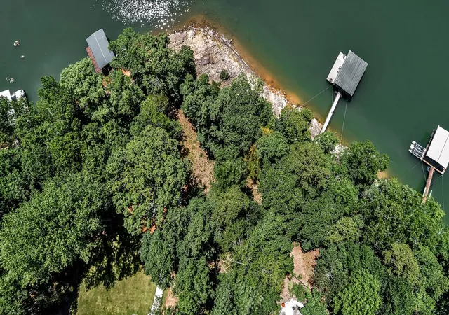 4th image of 00 Coves End Pt #Lot 7, Seneca, SC 29678 | MLS# 20303735