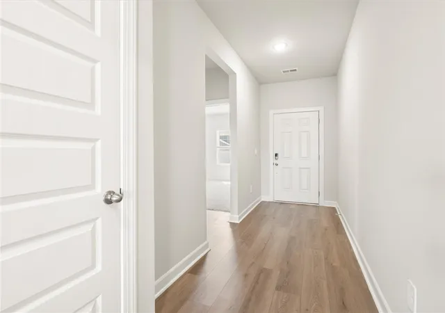 Photo 3 of Single family home for sale at 1540 Erindale Dr, Wellford, SC 29385 | MLS# 20303546 | Listing updated on 2026-08-24
